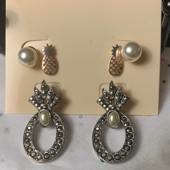 Pineapple Gold/silver/Pearl 3 Piece bundle Set ( NWT) - Picture 2 of 4